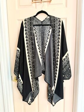 Black lily star kimono